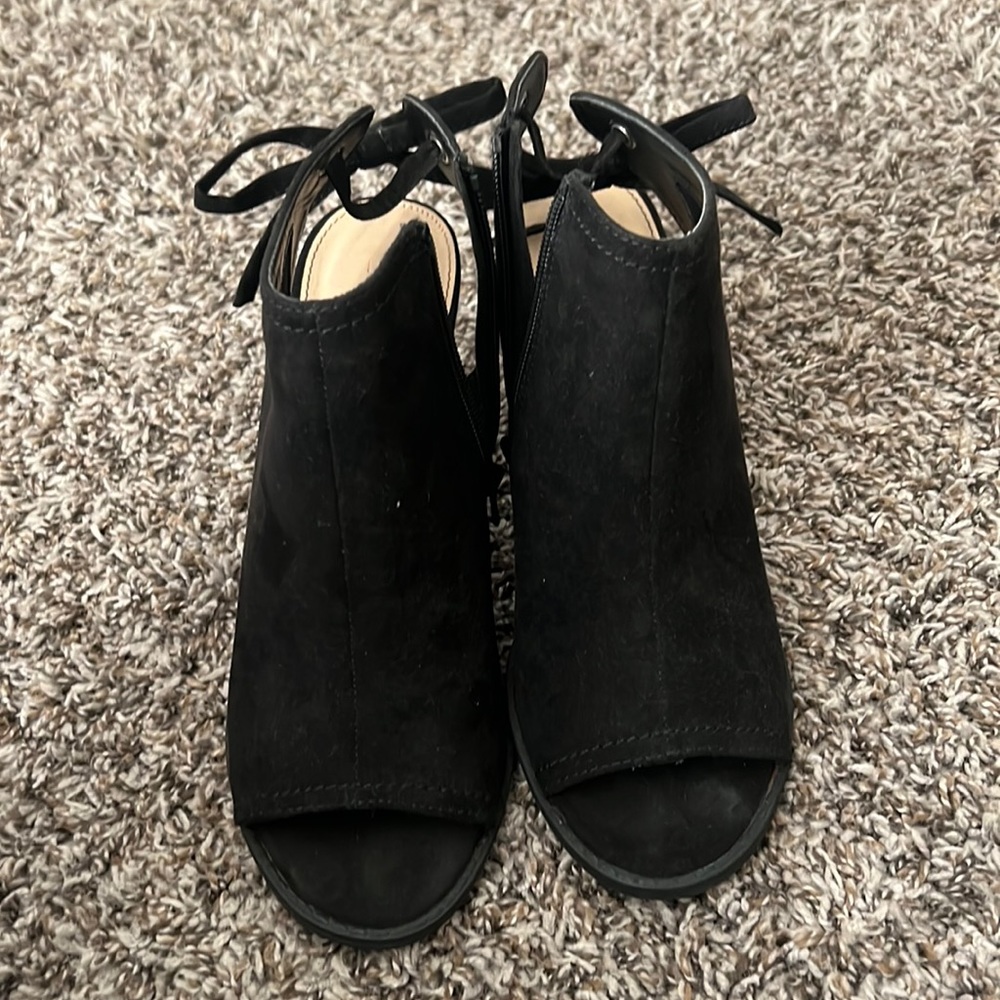 Size 9 Lauren Conrad open toed shoes